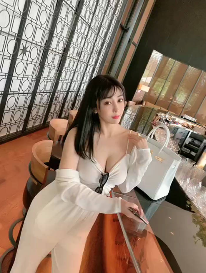 温哥华外围女怎么找