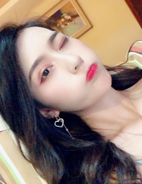 波士顿外围女大学生